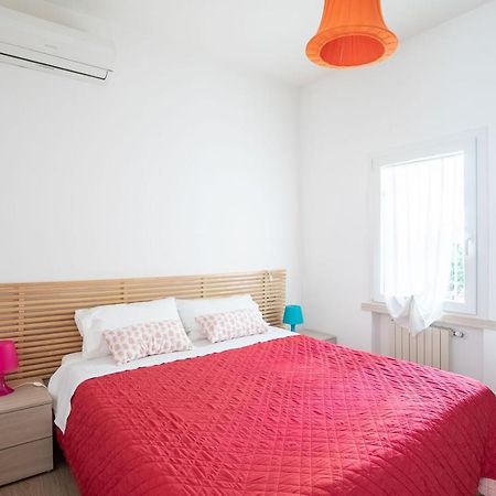 Bilocale Con Giardino A 200Mt Dal Mare - Homeunity ريميني المظهر الخارجي الصورة