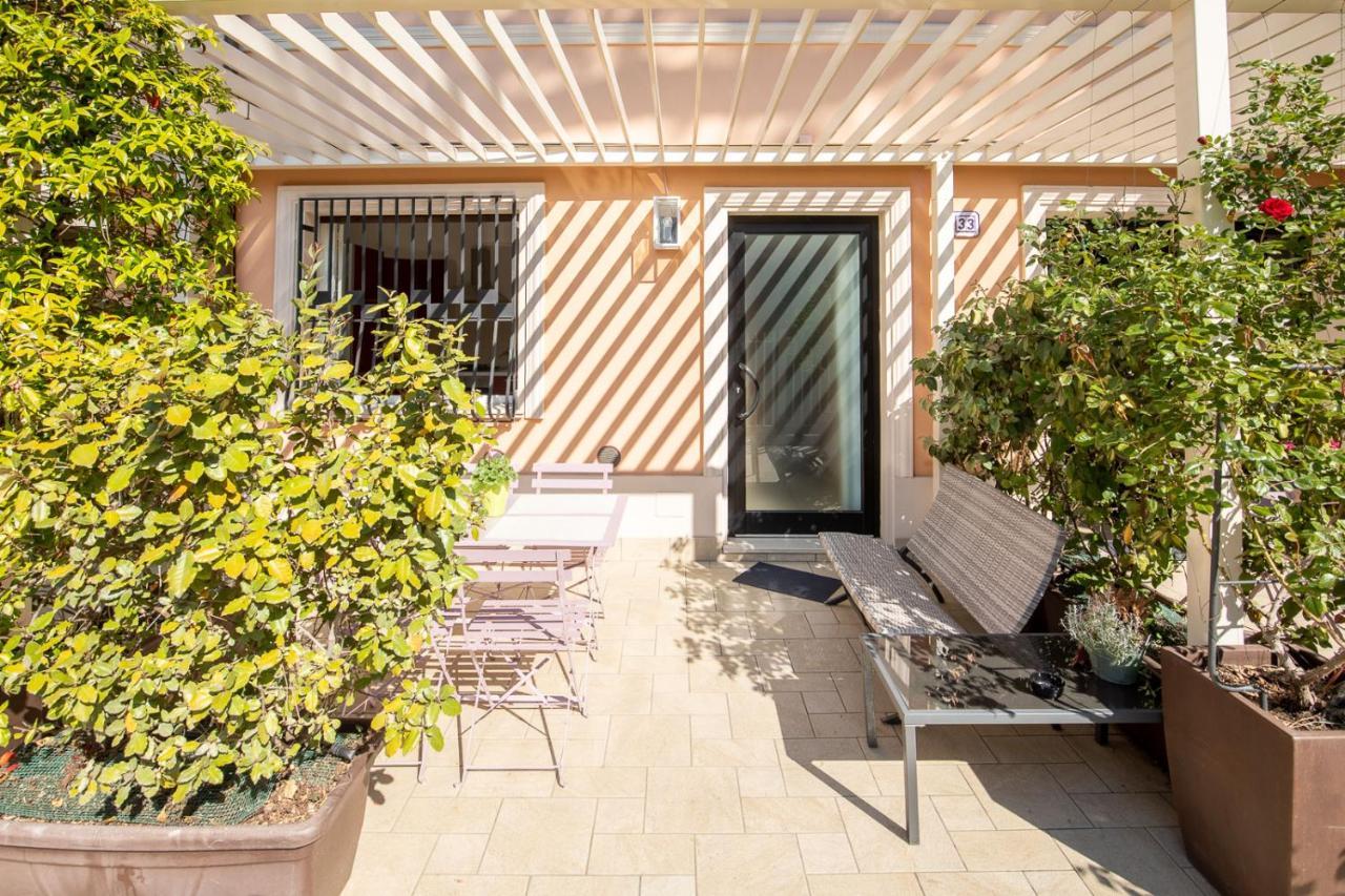 Bilocale Con Giardino A 200Mt Dal Mare - Homeunity ريميني المظهر الخارجي الصورة