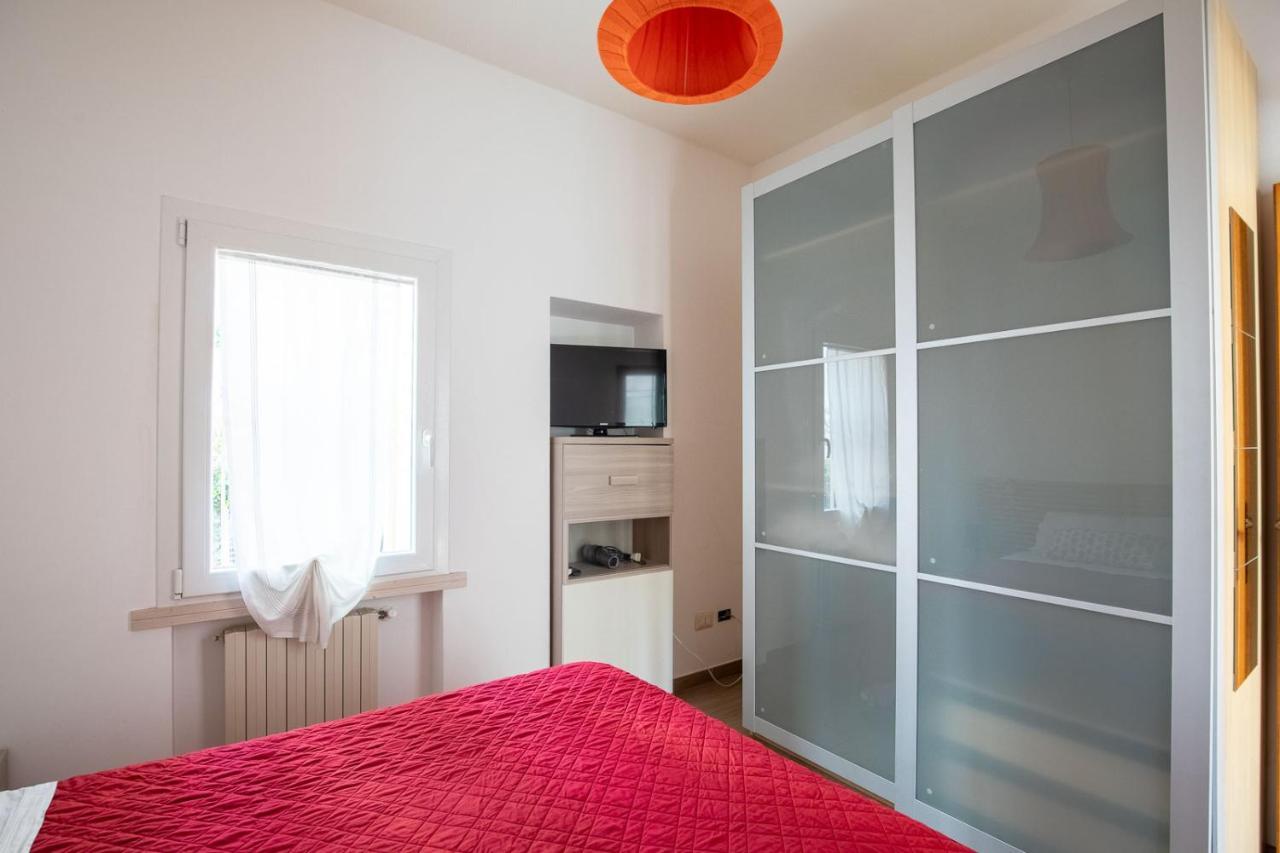 Bilocale Con Giardino A 200Mt Dal Mare - Homeunity ريميني المظهر الخارجي الصورة