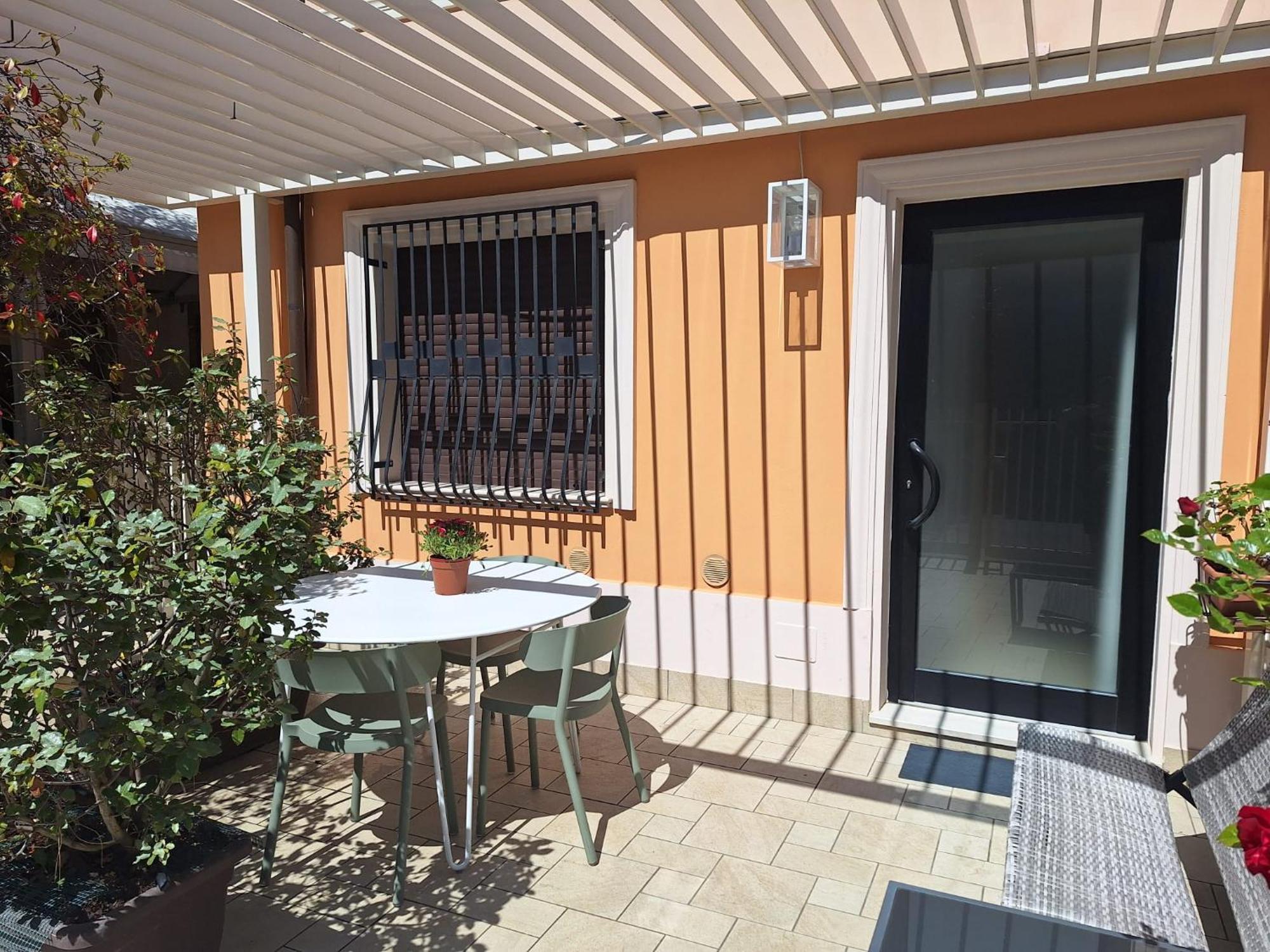 Bilocale Con Giardino A 200Mt Dal Mare - Homeunity ريميني المظهر الخارجي الصورة